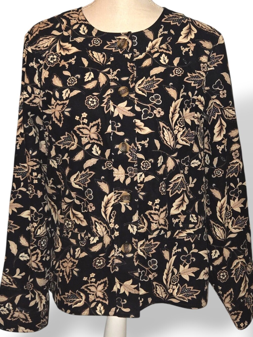 APPLESEED'S Black & Cream Floral Button-Front Jacket